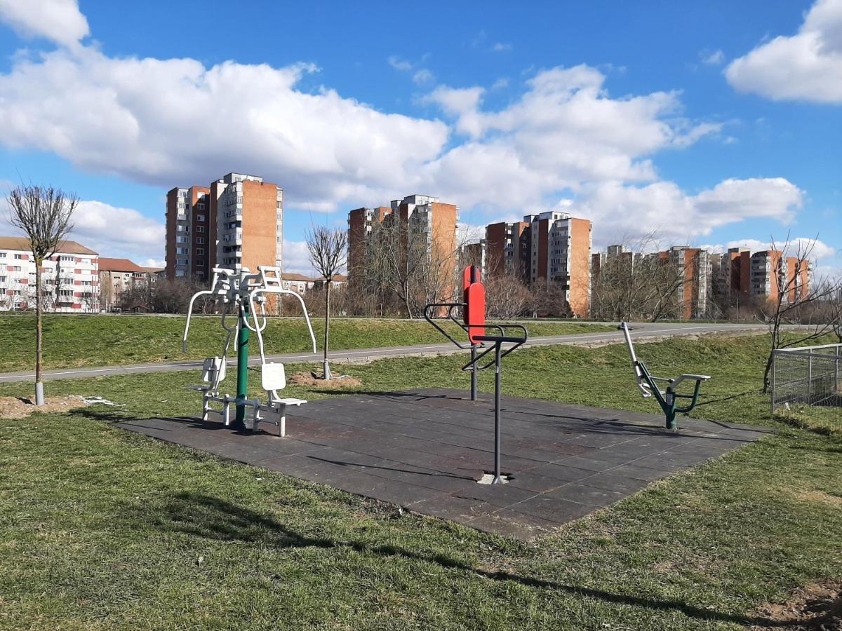 Hyggelig Leilighet Oradea Eksteriør bilde